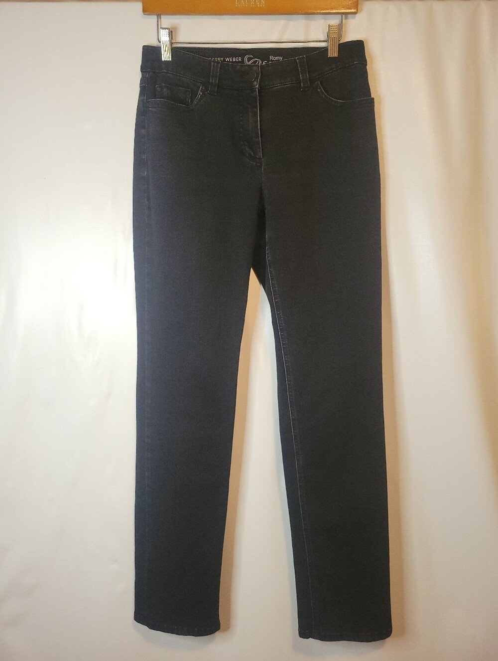 Gerry Weber Edition Black / Dark Wash Romy Jeans